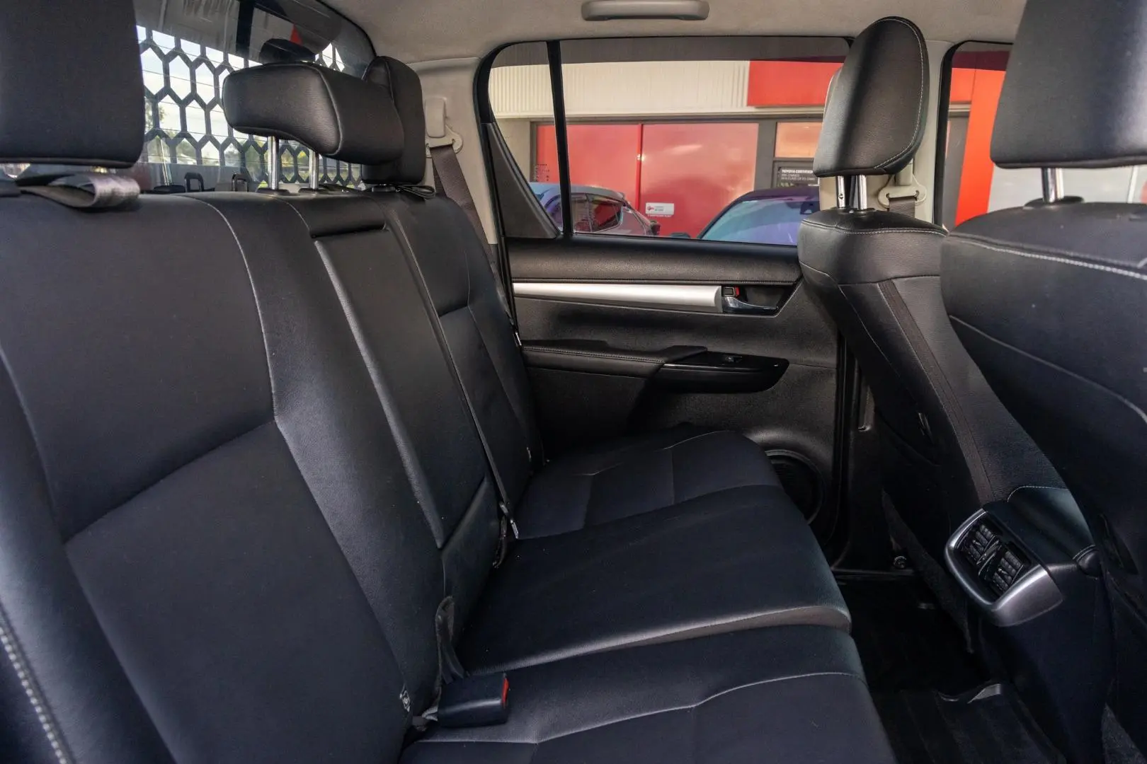 2022 Toyota Hilux Gallery Image 9