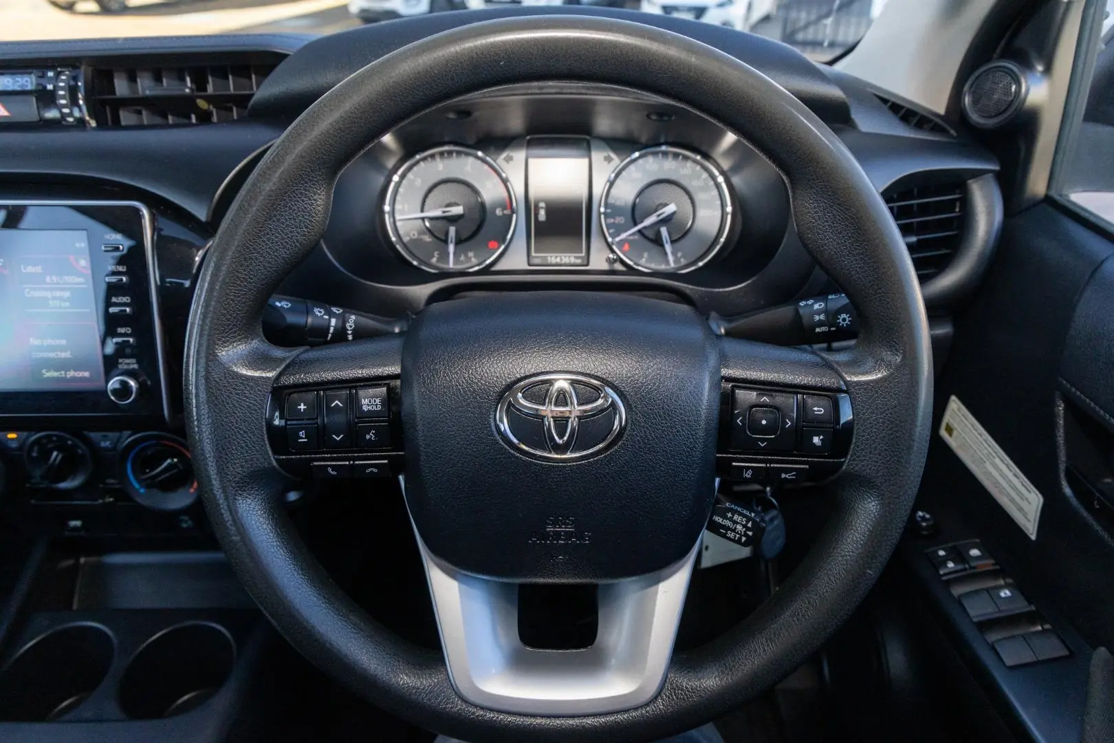 2020 Toyota Hilux Gallery Image 10