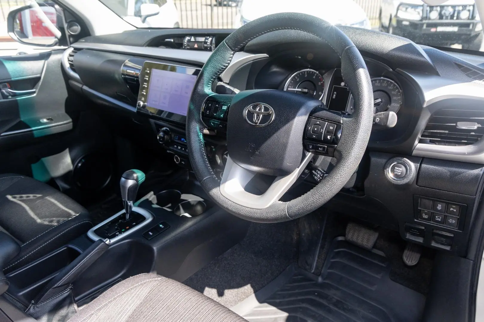 2023 Toyota Hilux Gallery Image 7