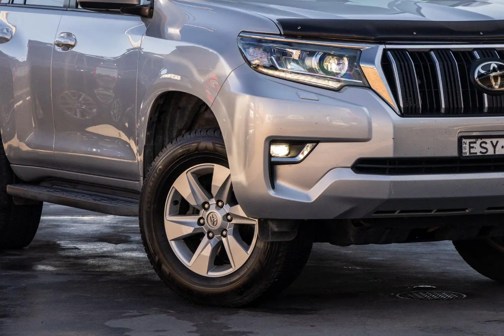 2022 Toyota Landcruiser Prado Gallery Image 6