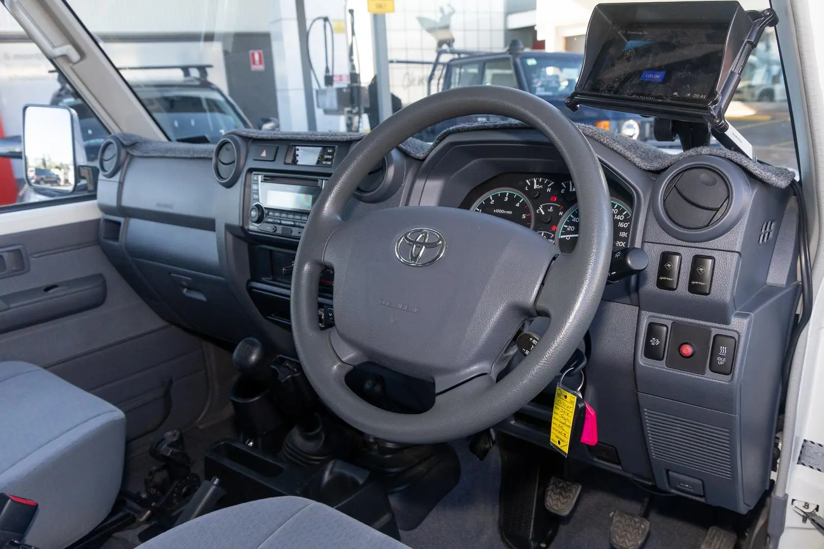 2018 Toyota Landcruiser Gallery Image 7