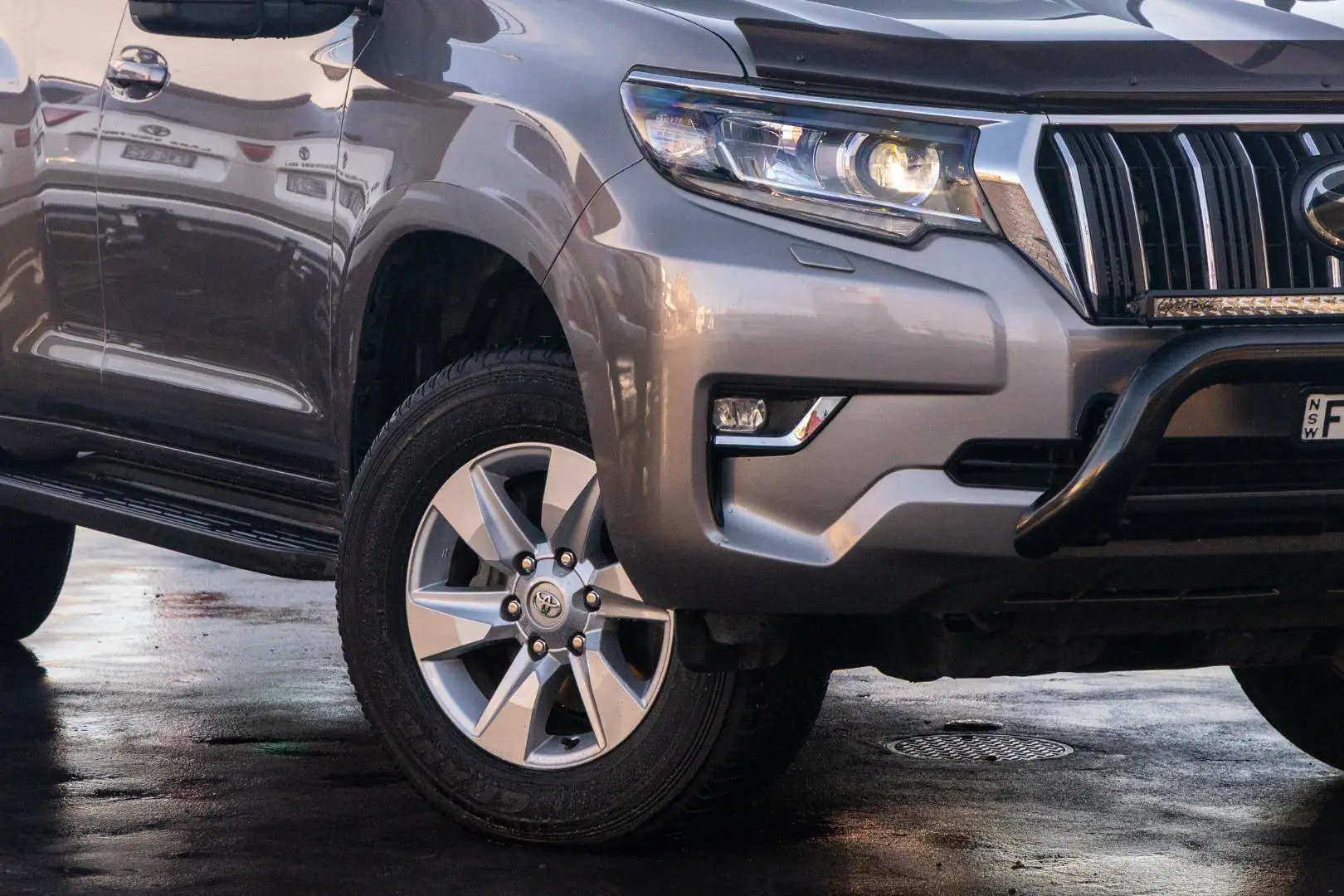 2023 Toyota Landcruiser Prado Gallery Image 6