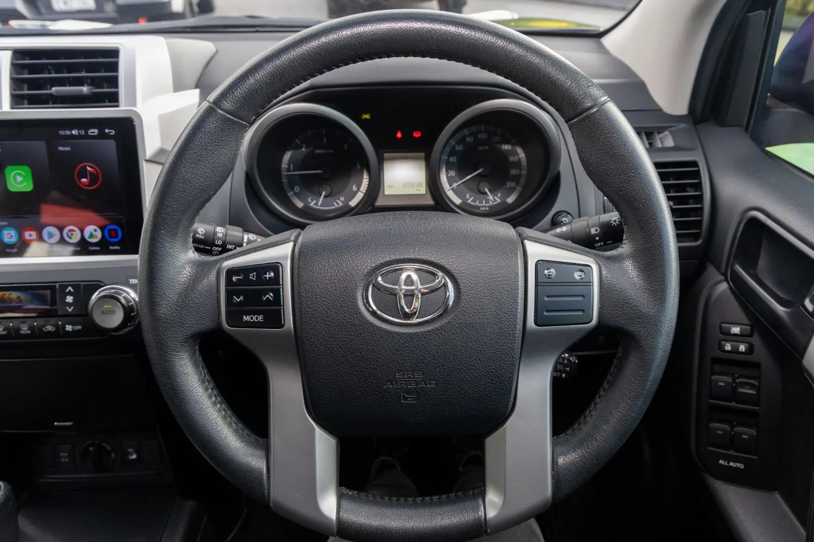 2014 Toyota Landcruiser Prado Gallery Image 10