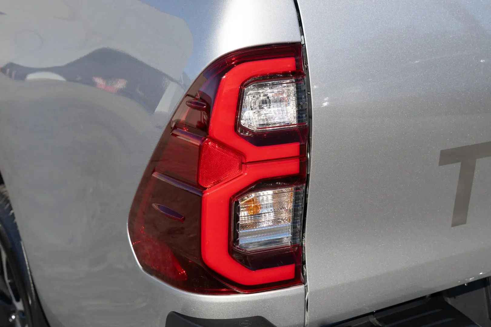 2025 Toyota Hilux Gallery Image 20