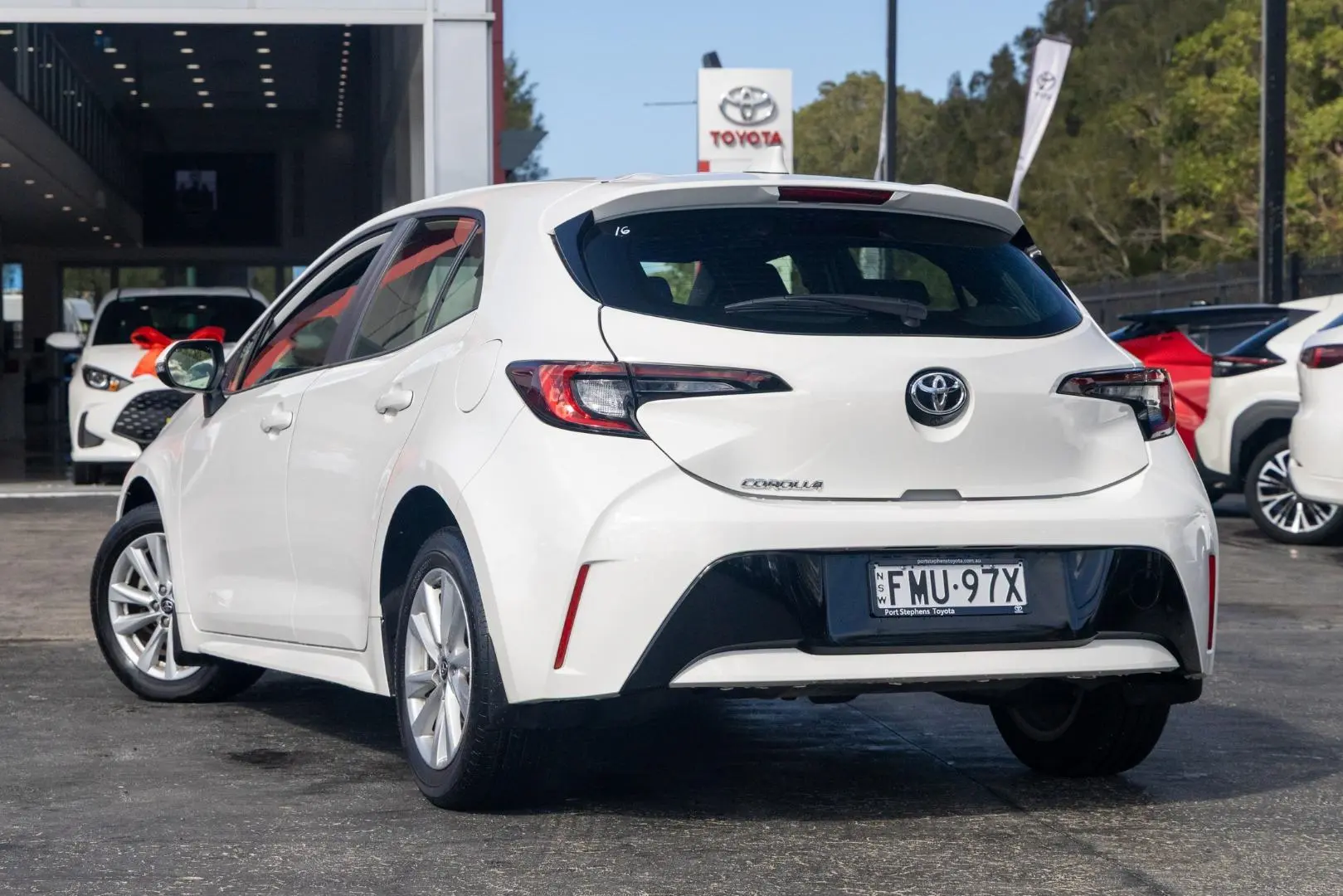 2024 Toyota Corolla Gallery Image 2