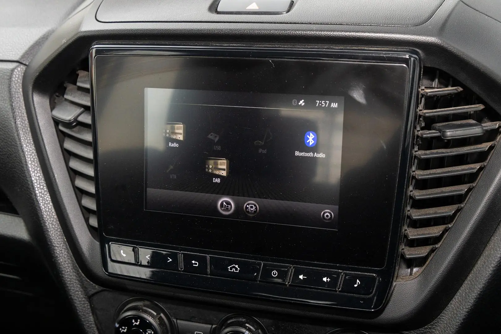 2023 Isuzu D-MAX Gallery Image 14