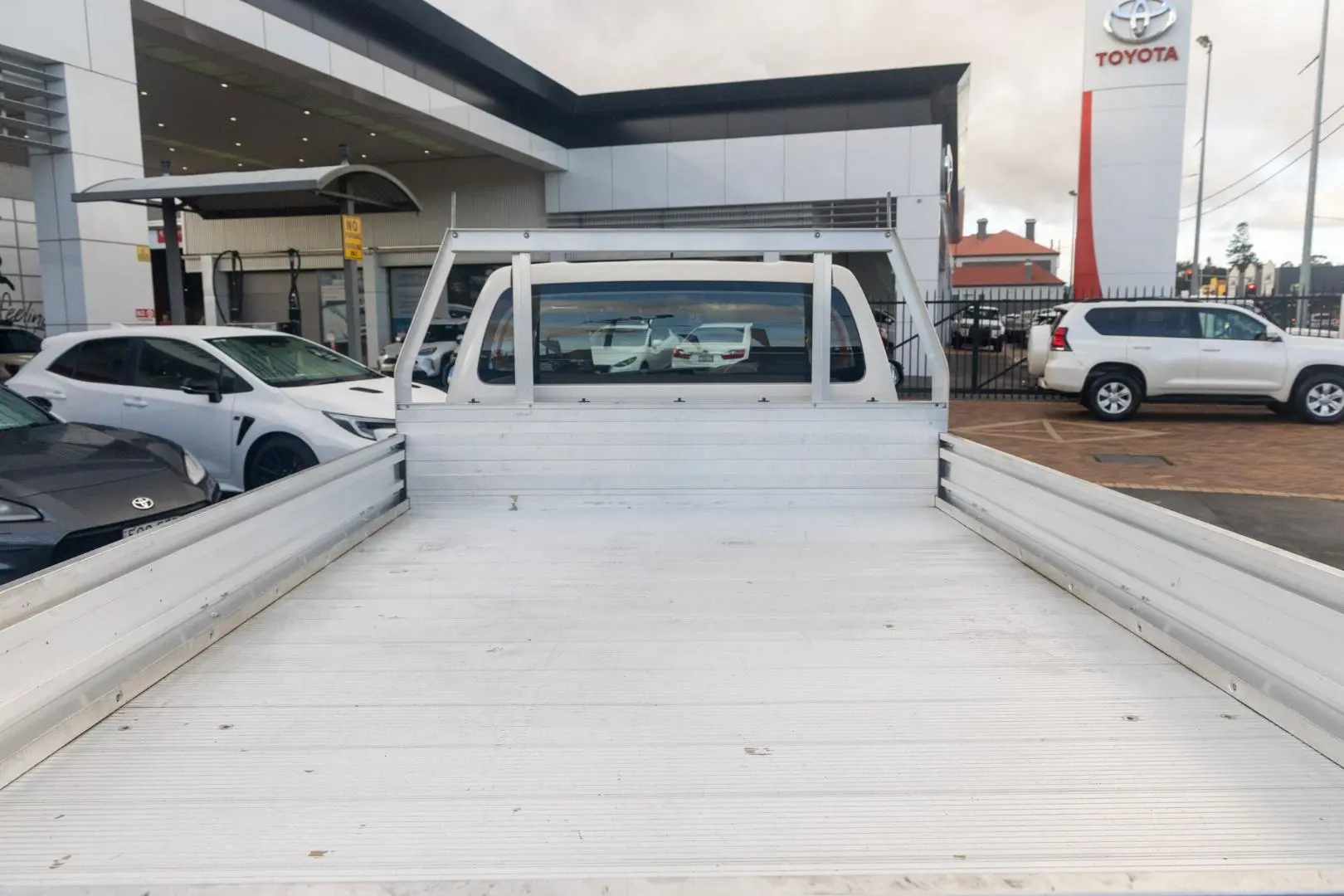 2019 Toyota Hilux Gallery Image 18