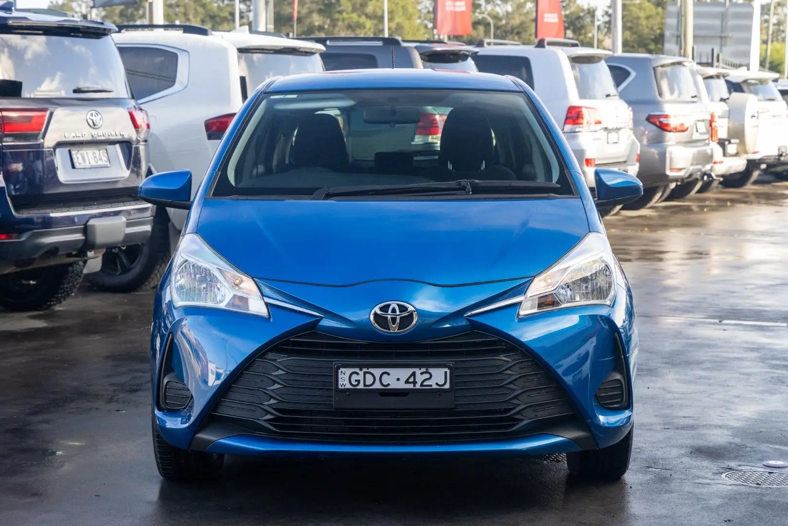 2018 Toyota Yaris Gallery Image 4