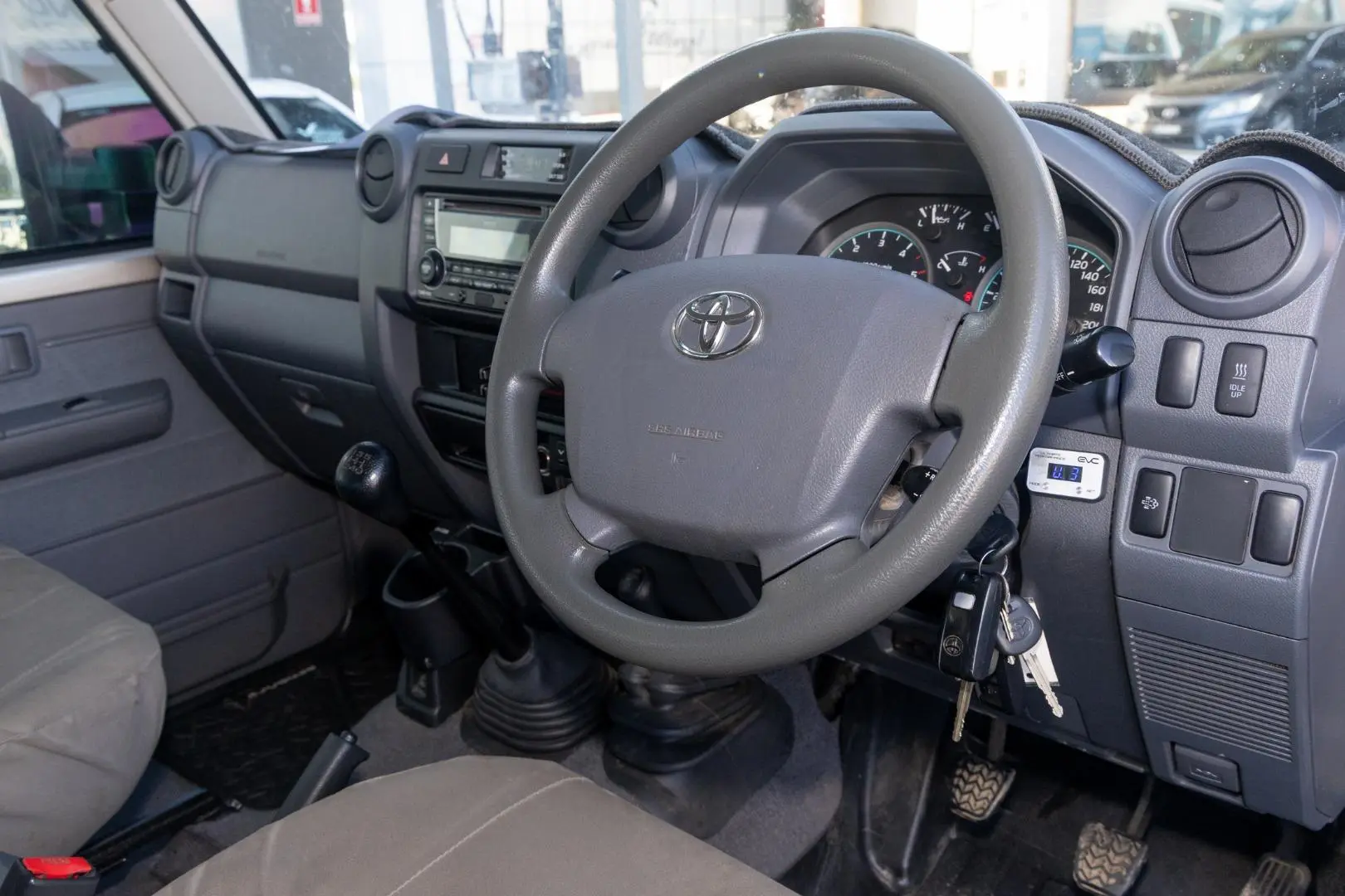 2017 Toyota Landcruiser Gallery Image 7