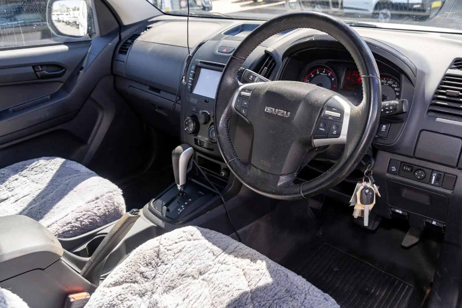 2019 Isuzu D-MAX Gallery Image 7