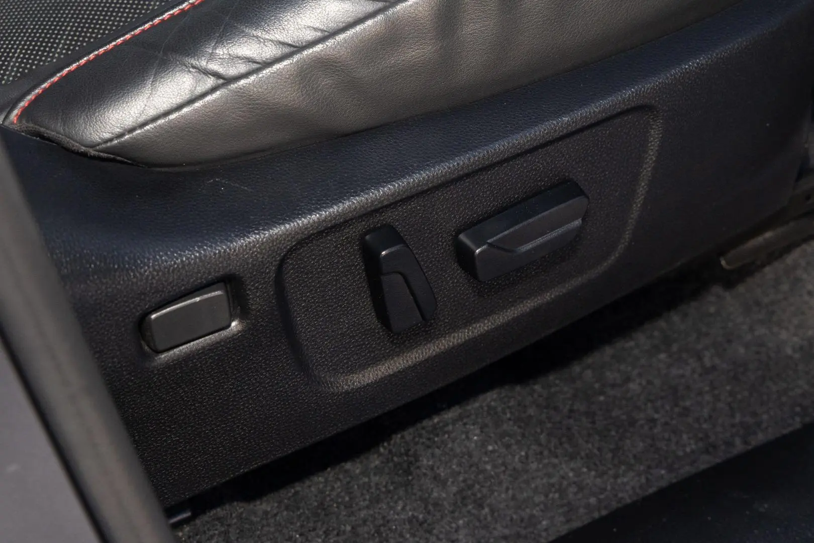 2022 Isuzu D-MAX Gallery Image 19