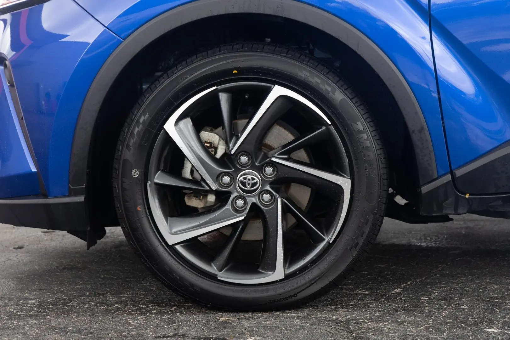 2021 Toyota C-HR Gallery Image 22