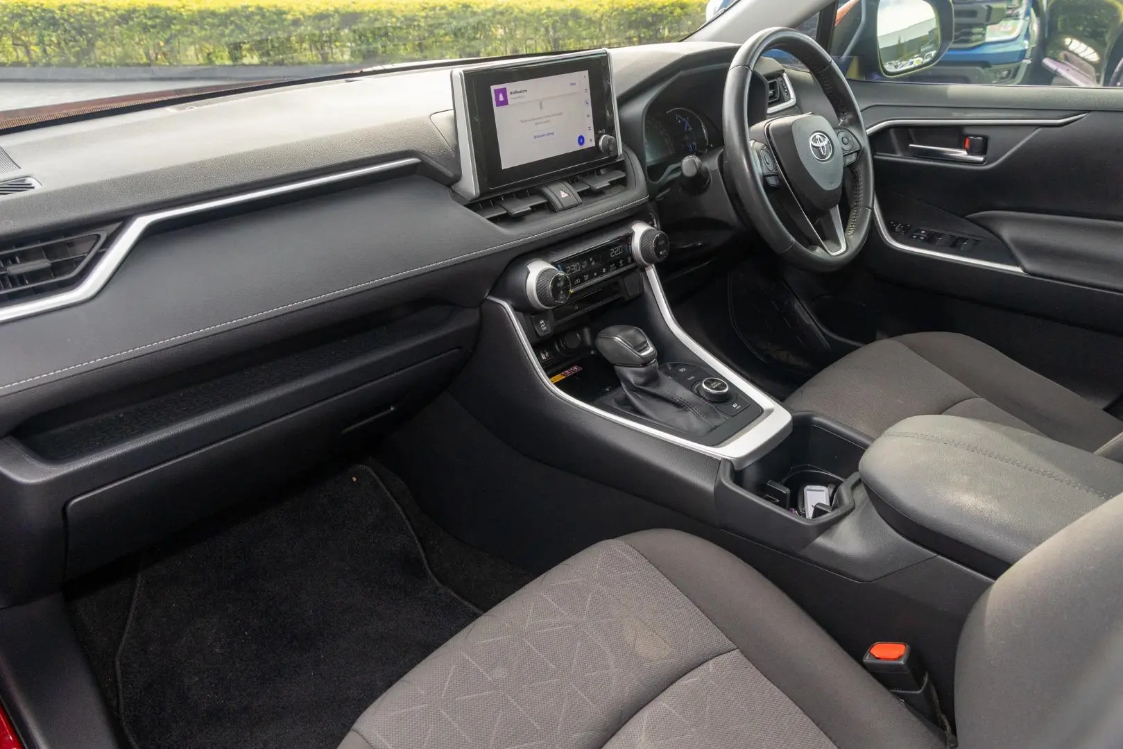 2023 Toyota RAV4 Gallery Image 8