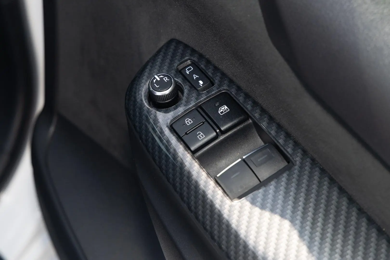 2021 Toyota Yaris Gallery Image 18