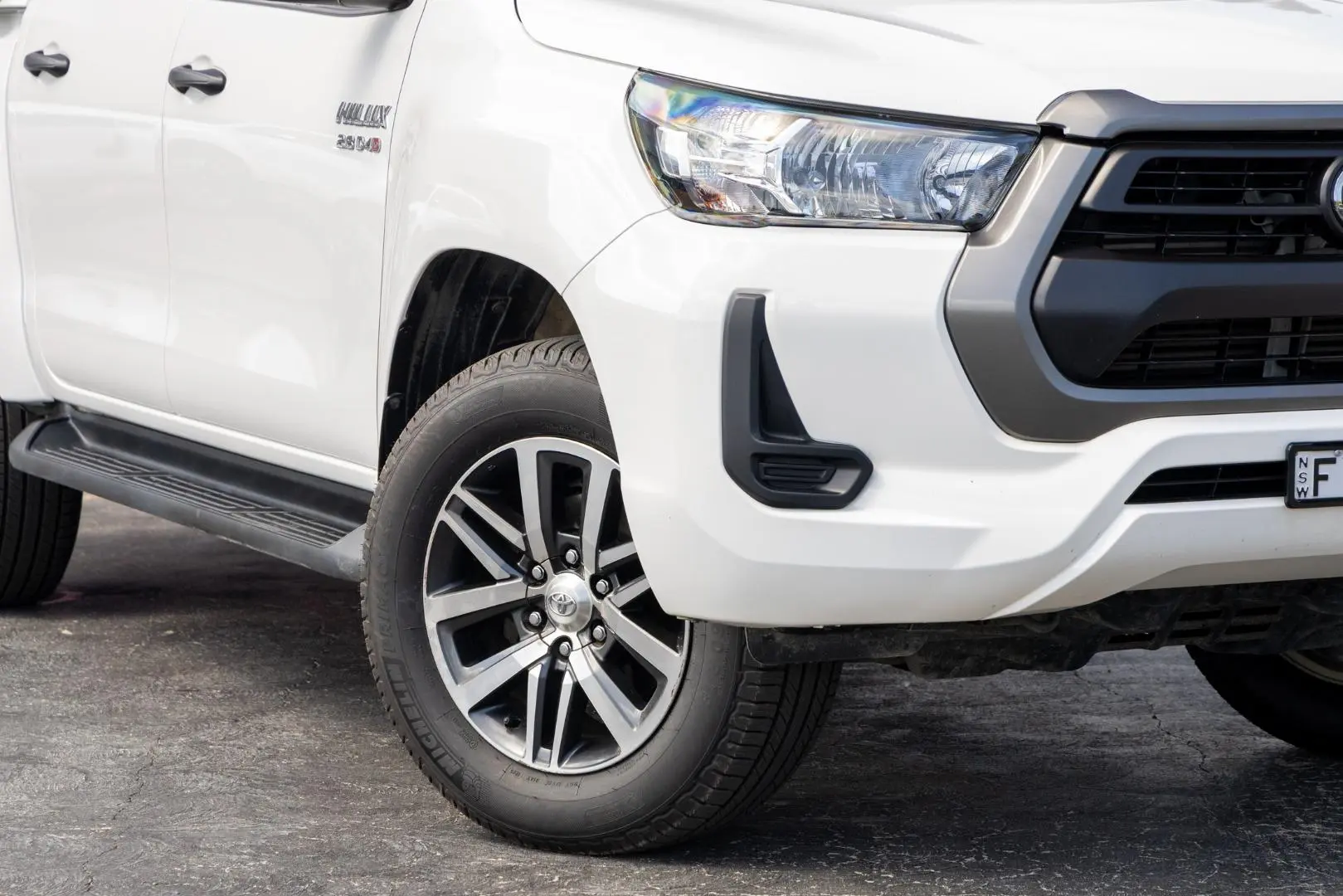 2020 Toyota Hilux Gallery Image 6