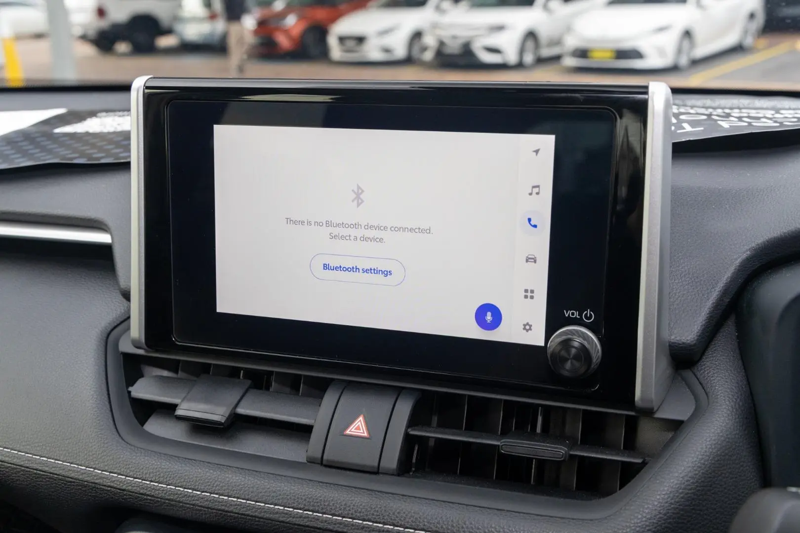 2025 Toyota RAV4 Gallery Image 14