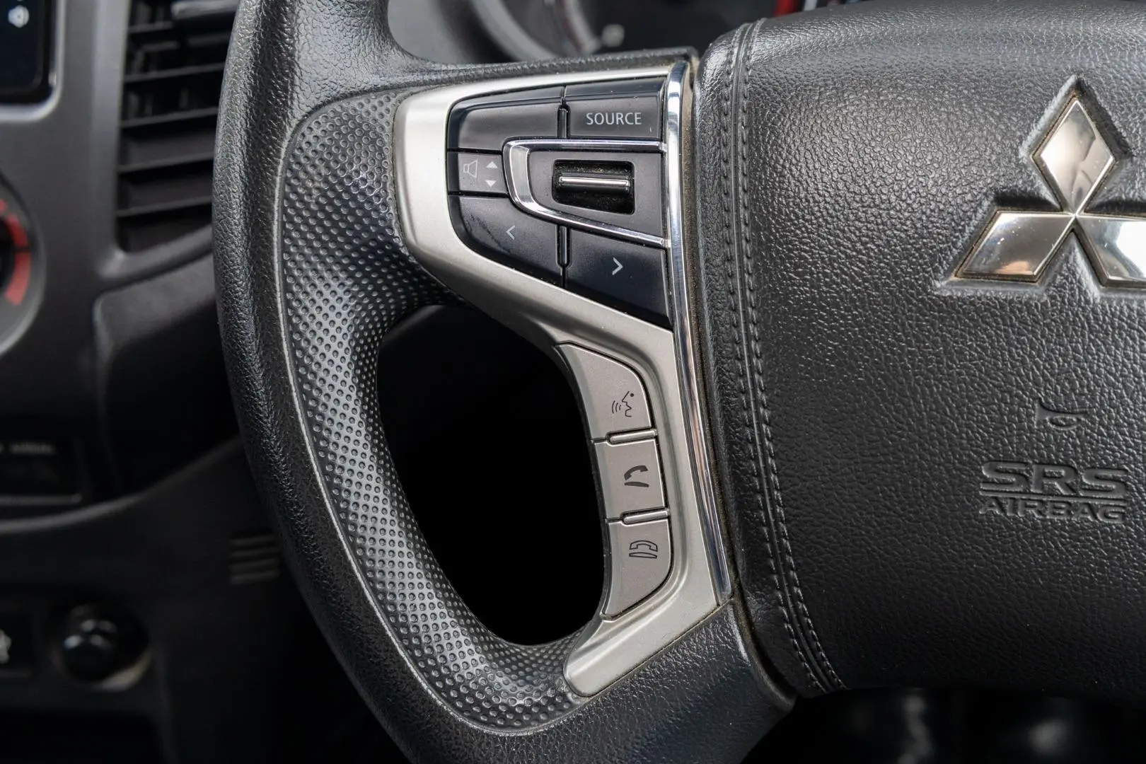 2023 Mitsubishi Triton Gallery Image 11