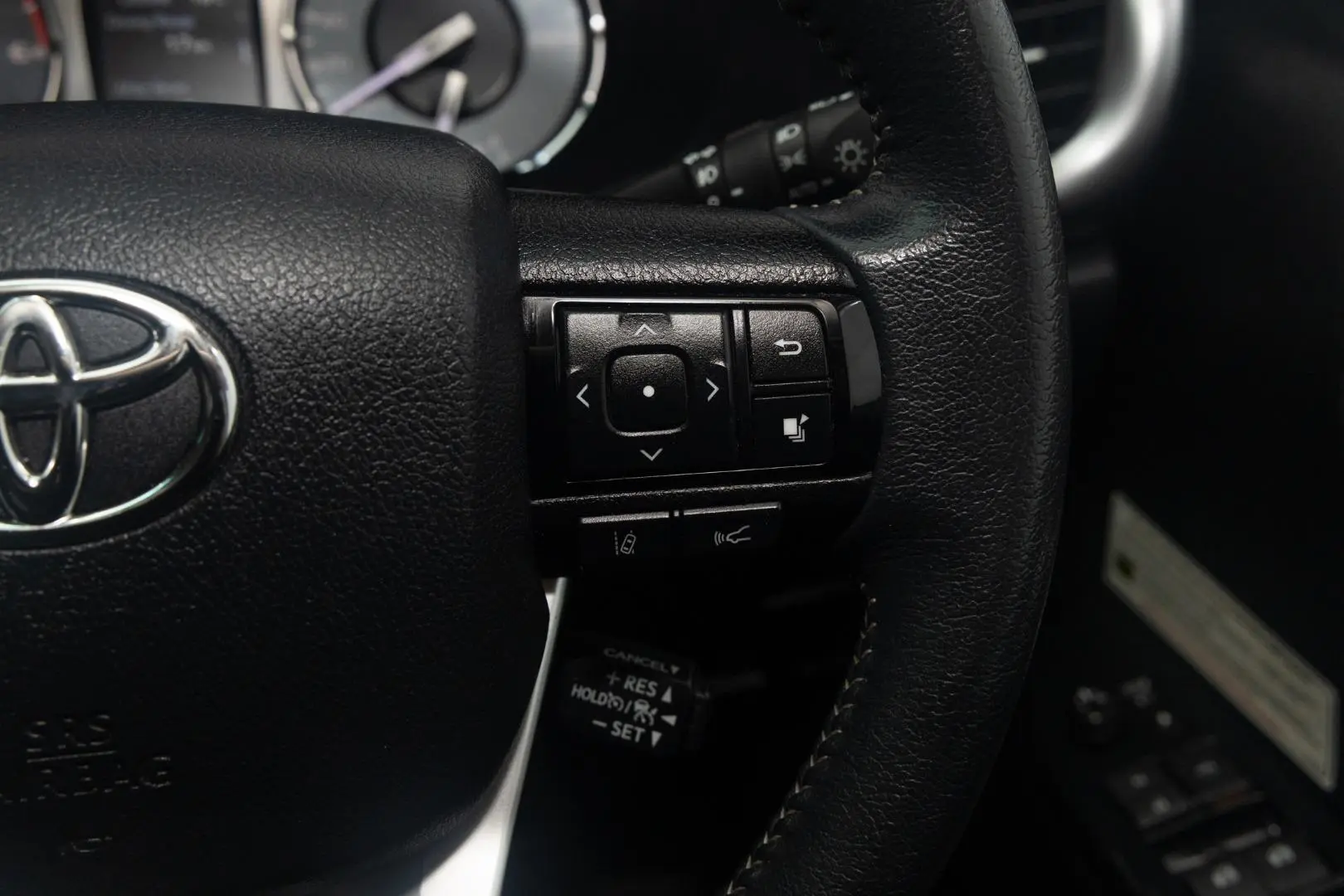 2021 Toyota Hilux Gallery Image 12