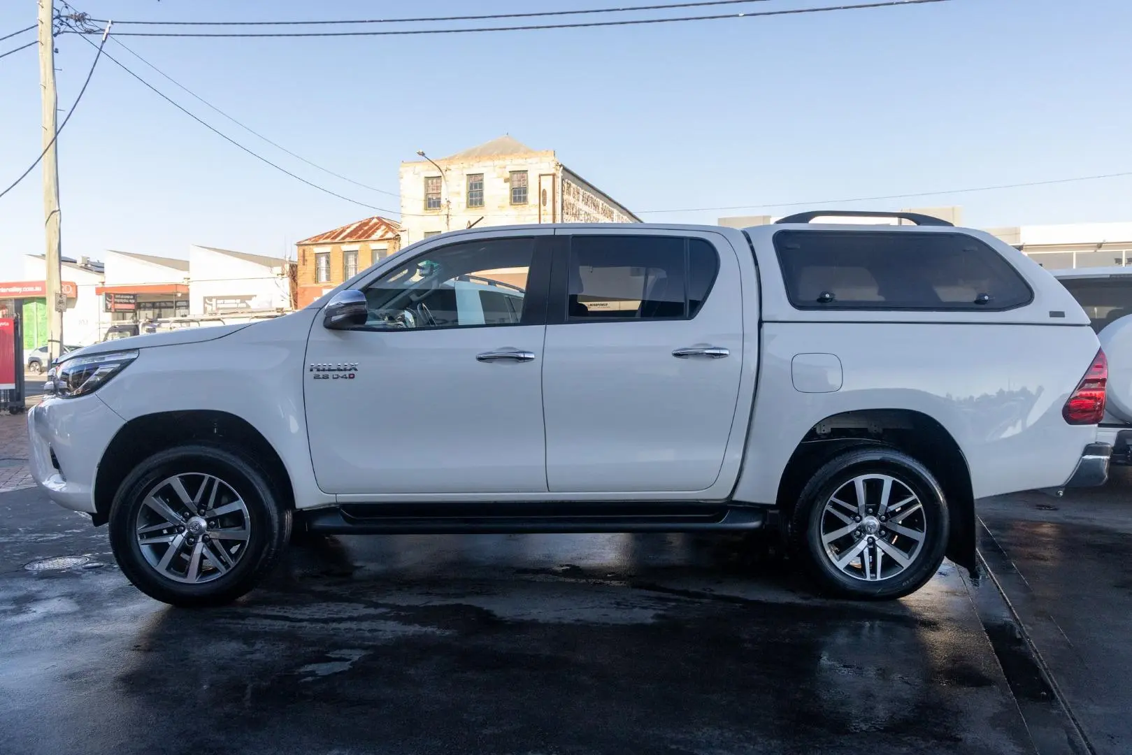 2017 Toyota Hilux Gallery Image 3