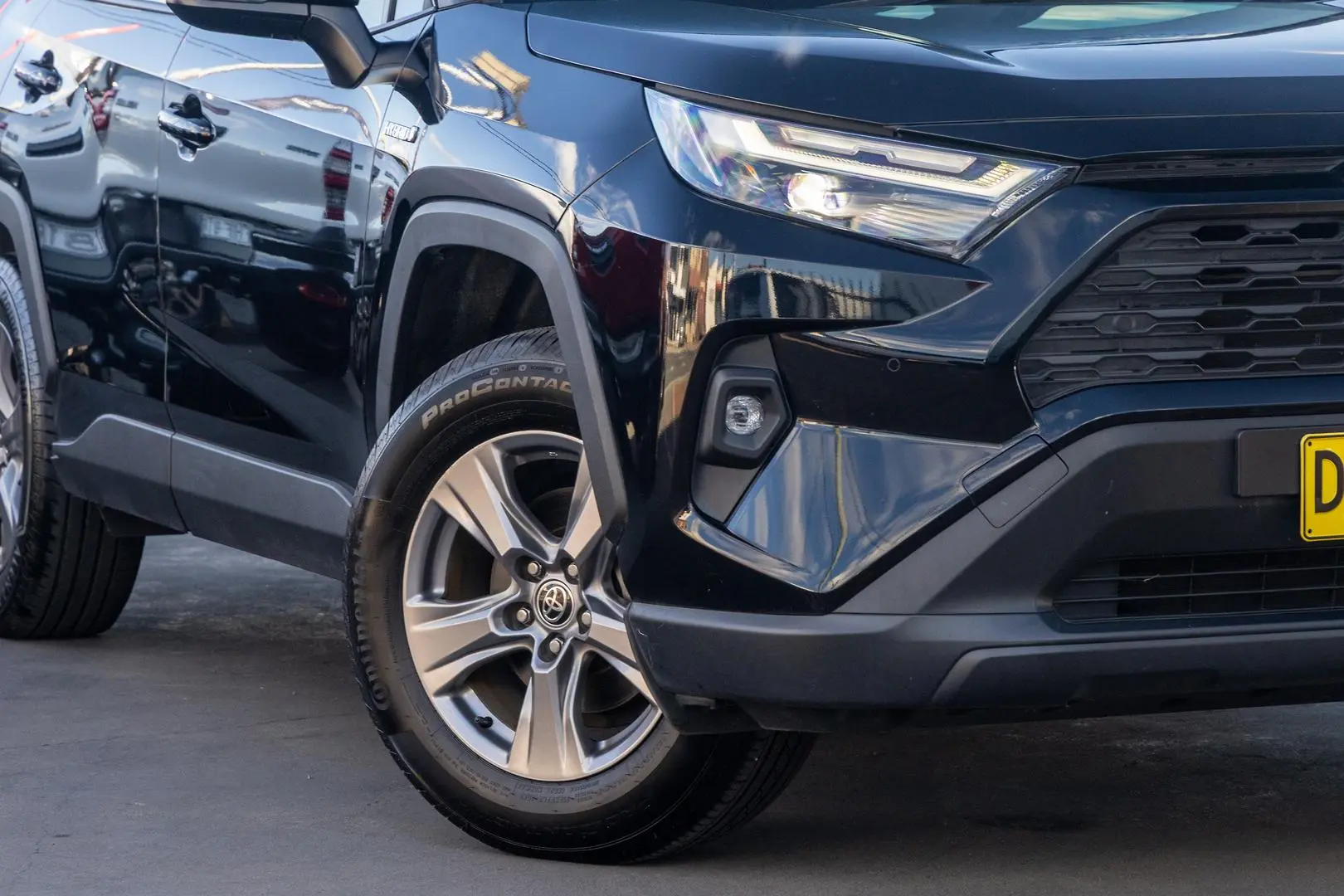 2022 Toyota RAV4 Gallery Image 6