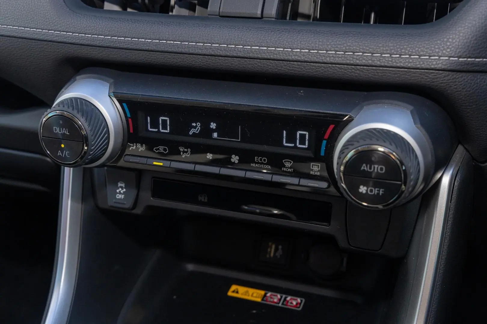 2025 Toyota RAV4 Gallery Image 16