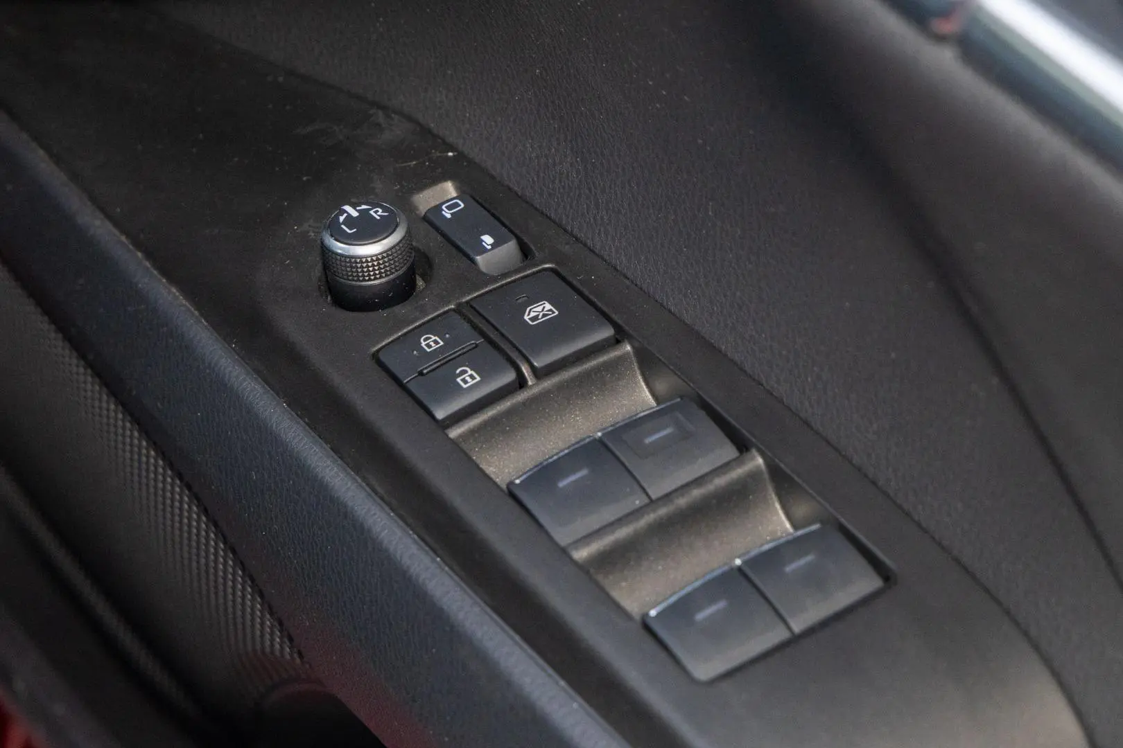 2021 Toyota Camry Gallery Image 18