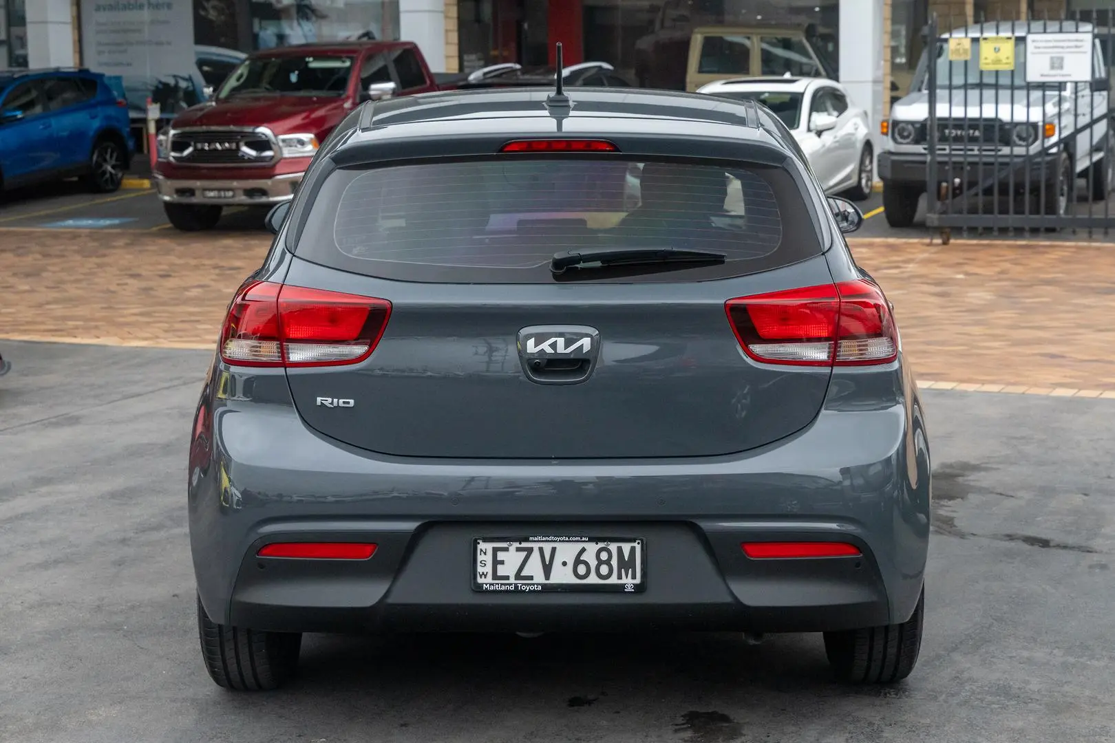 2023 Kia Rio Gallery Image 5