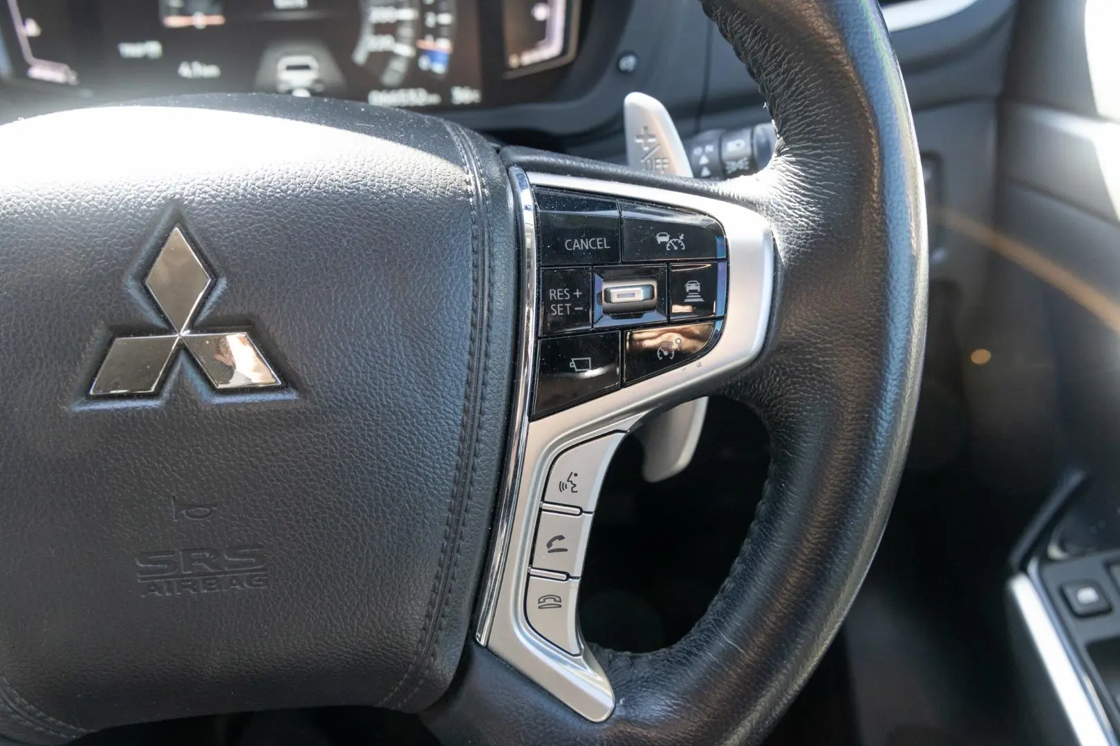 2022 Mitsubishi Pajero Sport Gallery Image 12