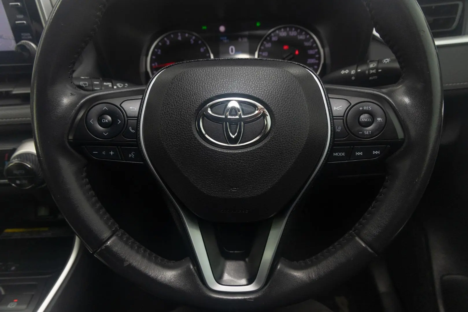 2020 Toyota RAV4 Gallery Image 10