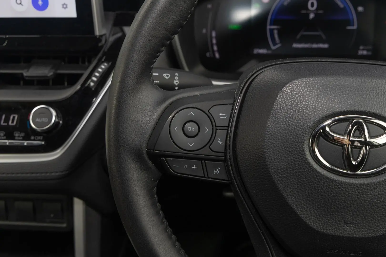 2022 Toyota Corolla Cross Gallery Image 11