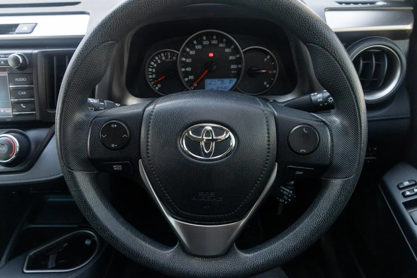 2016 Toyota RAV4 Gallery Image 10