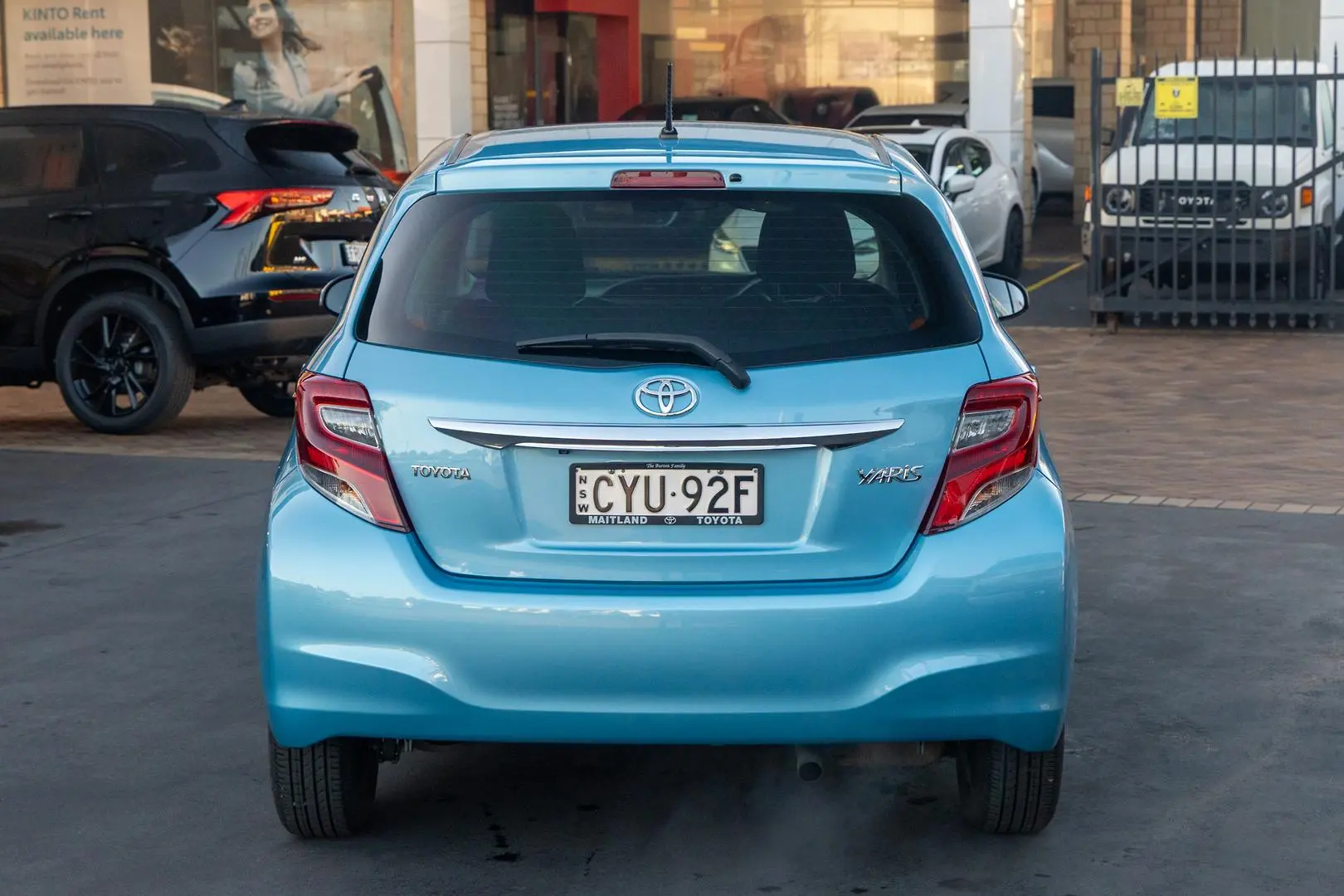 2015 Toyota Yaris Gallery Image 5