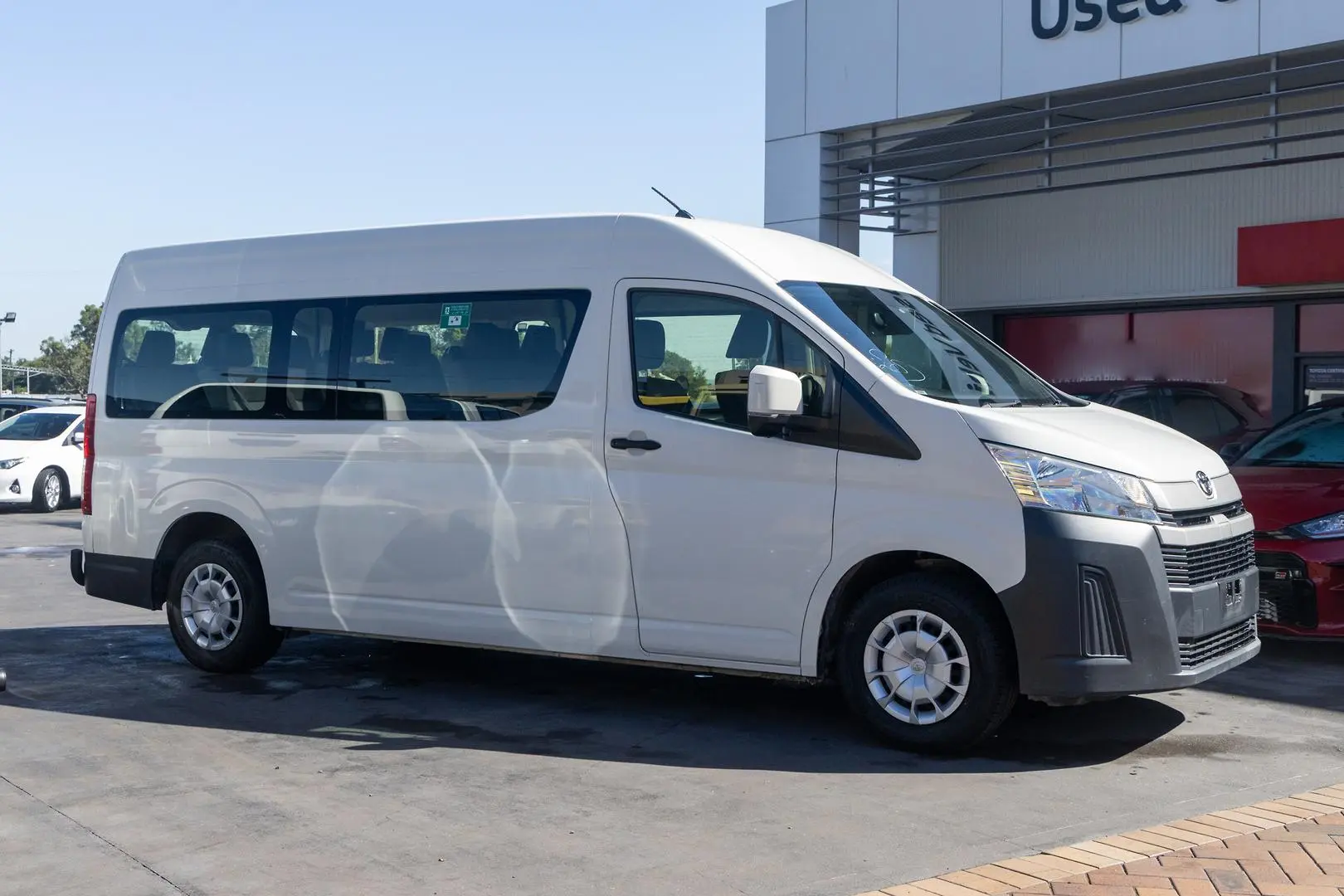2019 Toyota Hiace Gallery Image 3