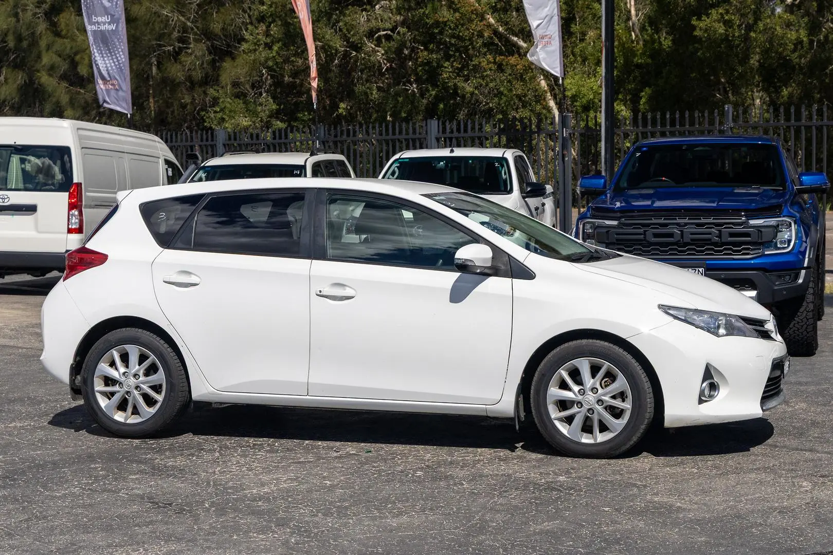 2014 Toyota Corolla Gallery Image 3
