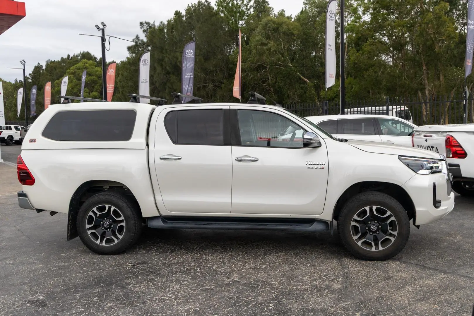 2021 Toyota Hilux Gallery Image 3