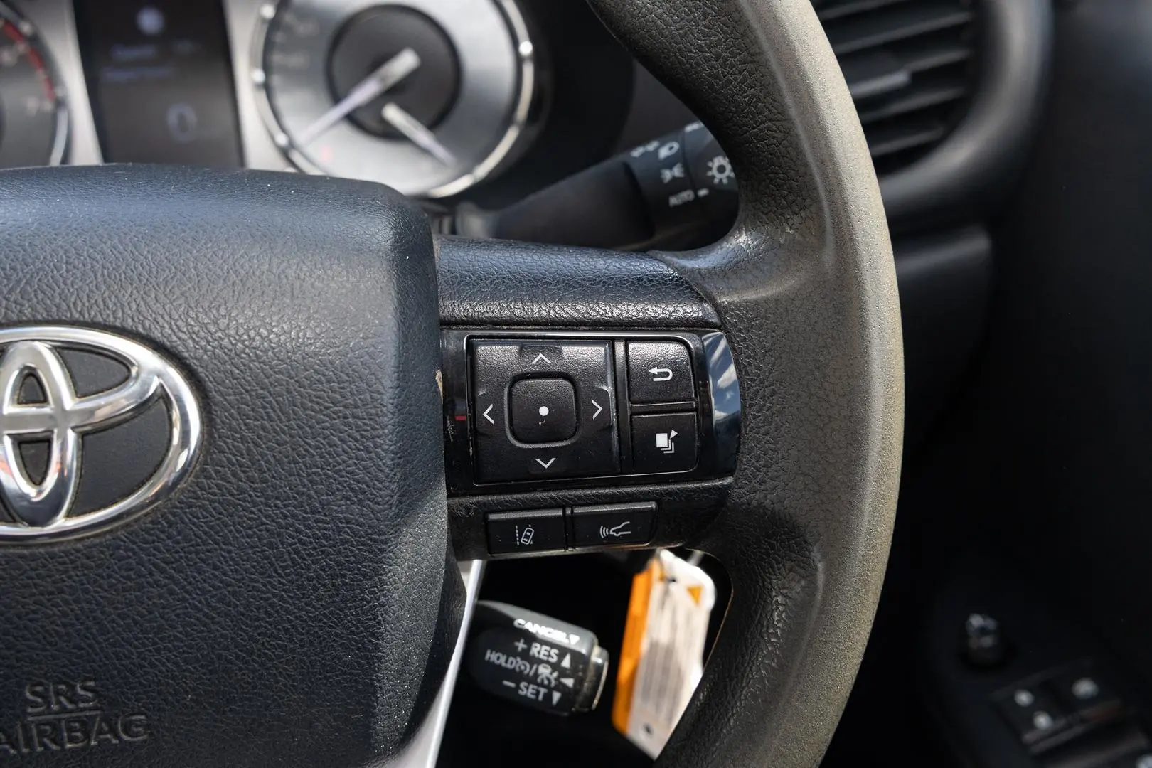 2021 Toyota Hilux Gallery Image 12