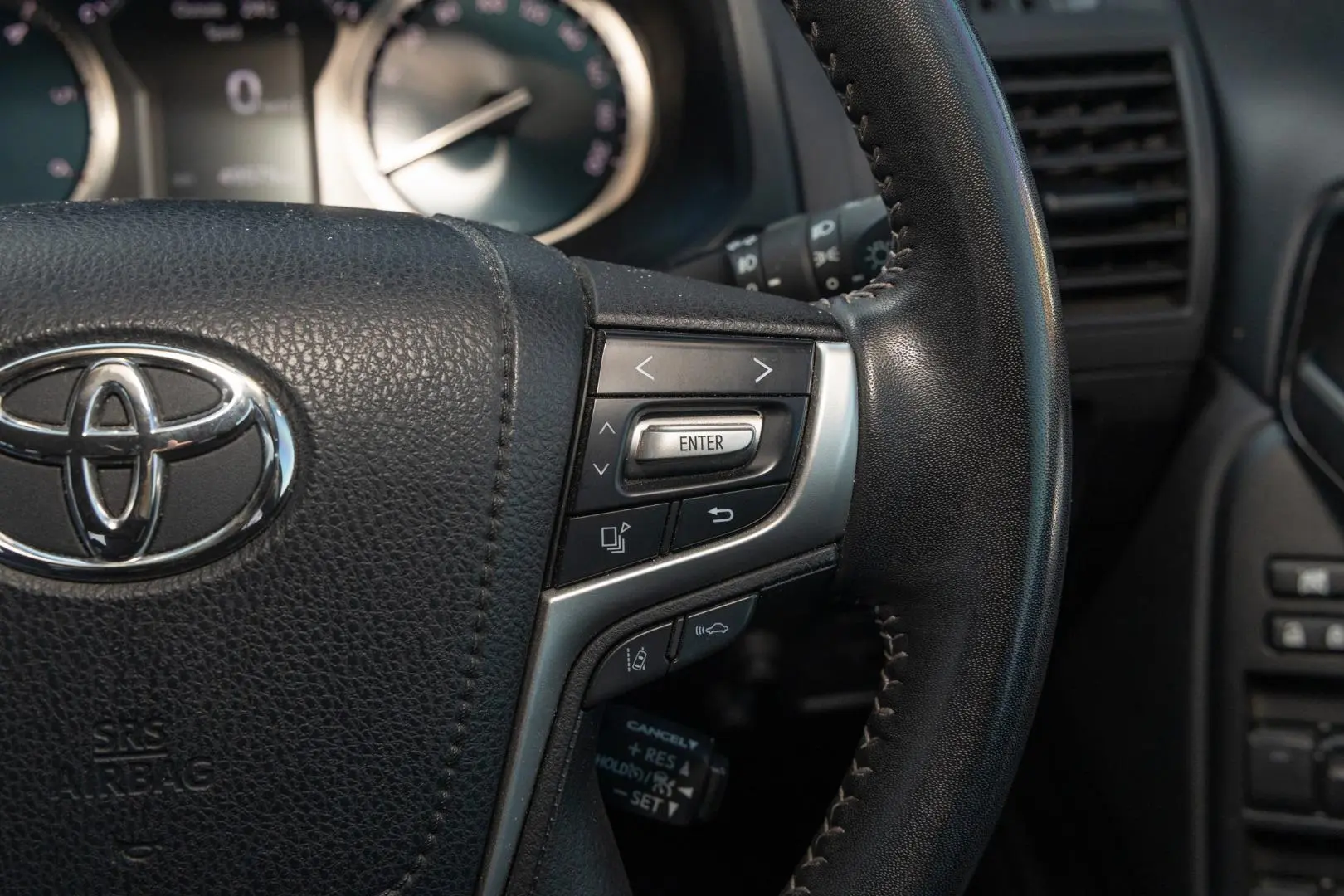 2021 Toyota Landcruiser Prado Gallery Image 12