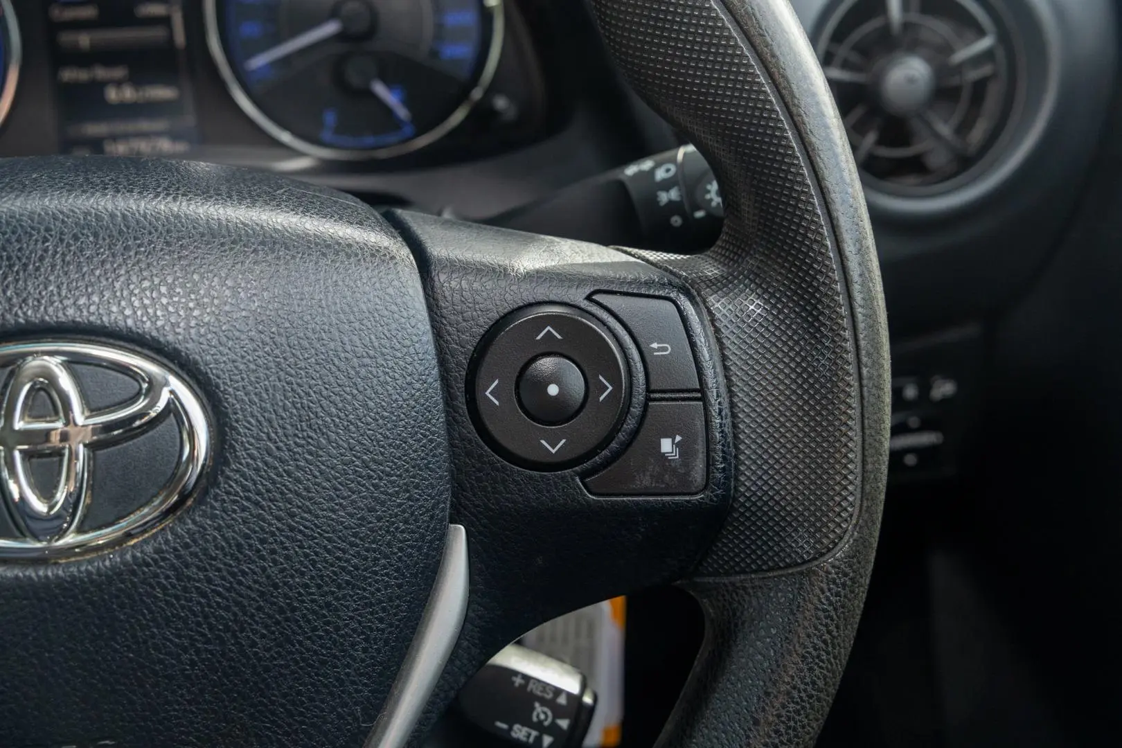 2018 Toyota Corolla Gallery Image 12