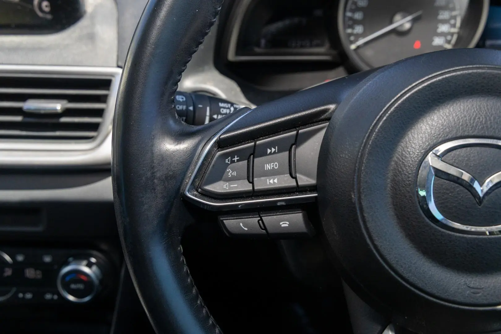 2017 Mazda 3 Gallery Image 11