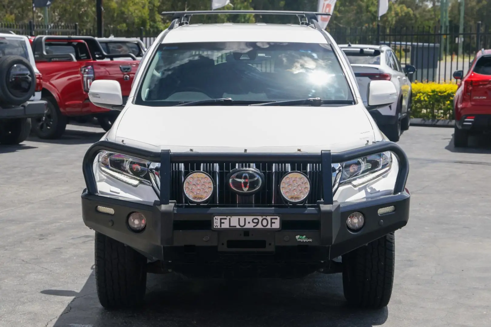 2017 Toyota Landcruiser Prado Image 4