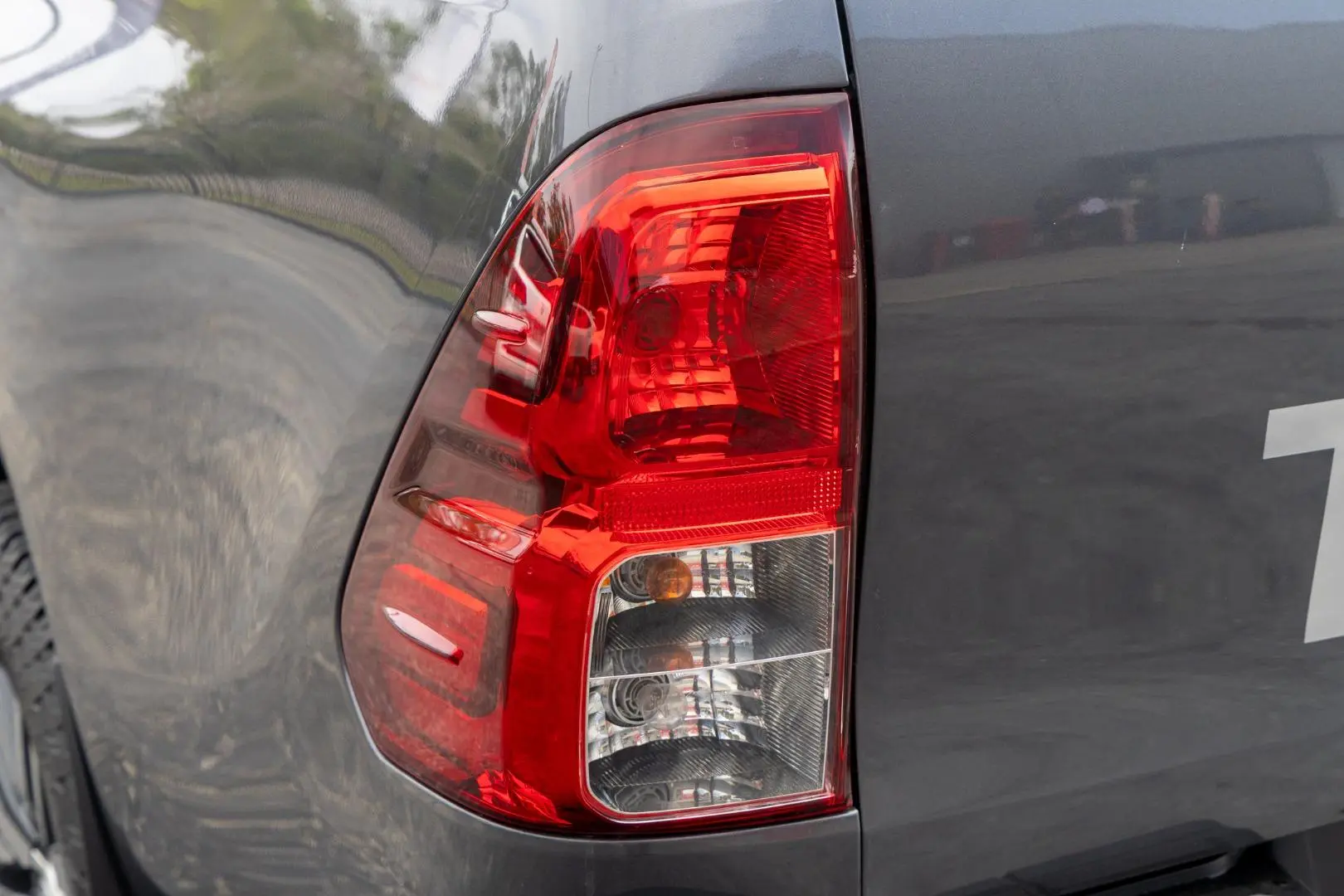 2018 Toyota Hilux Gallery Image 20