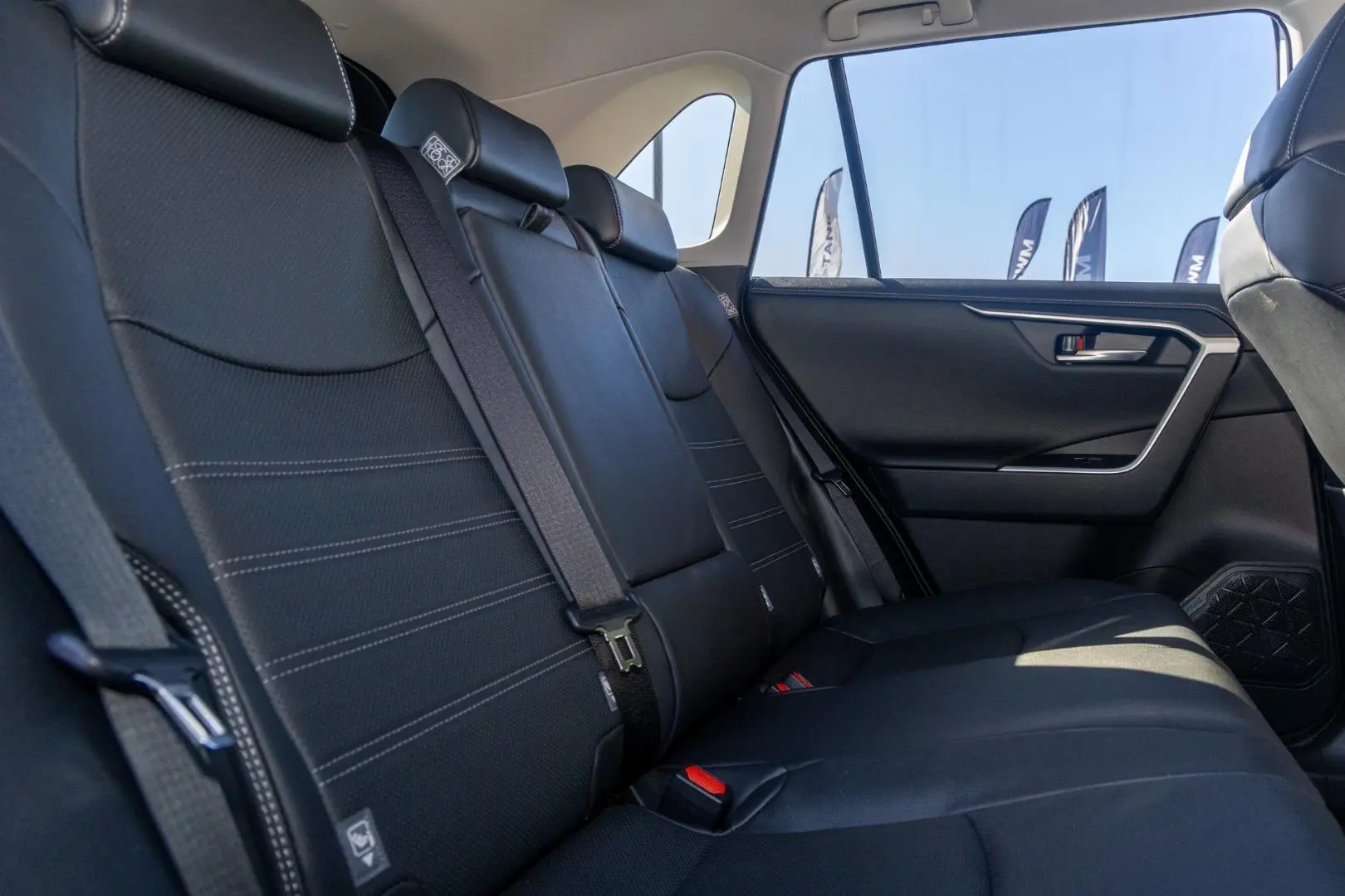 2024 Toyota RAV4 Gallery Image 9