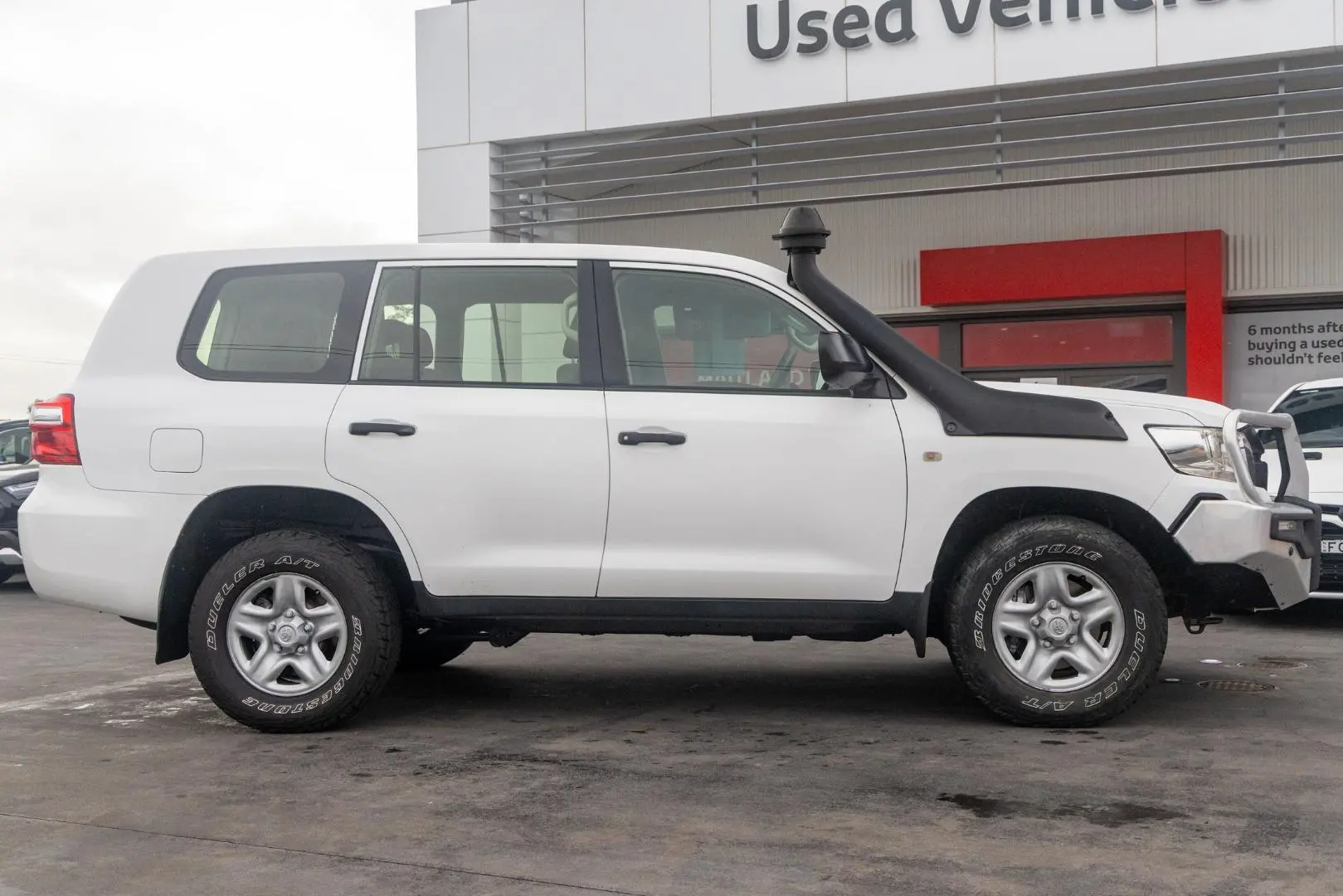 2017 Toyota Landcruiser Gallery Image 3
