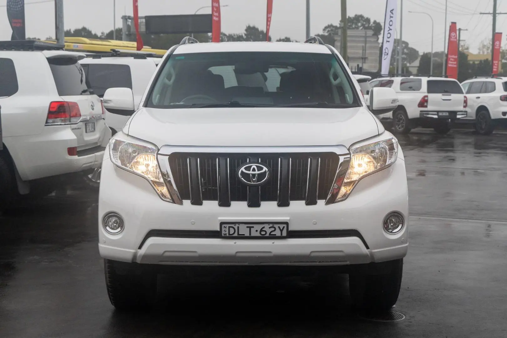 2017 Toyota Landcruiser Prado Gallery Image 4