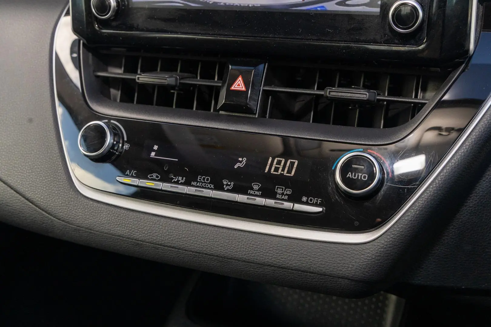 2020 Toyota Corolla Gallery Image 16