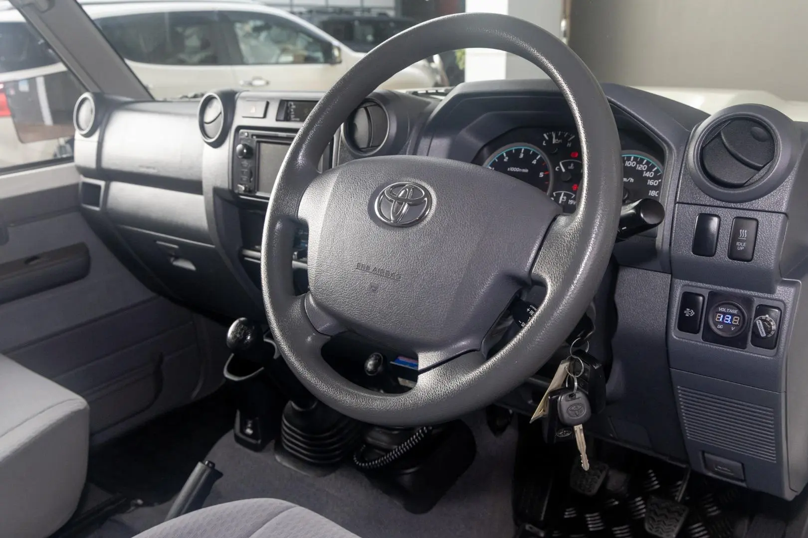 2017 Toyota Landcruiser Gallery Image 7