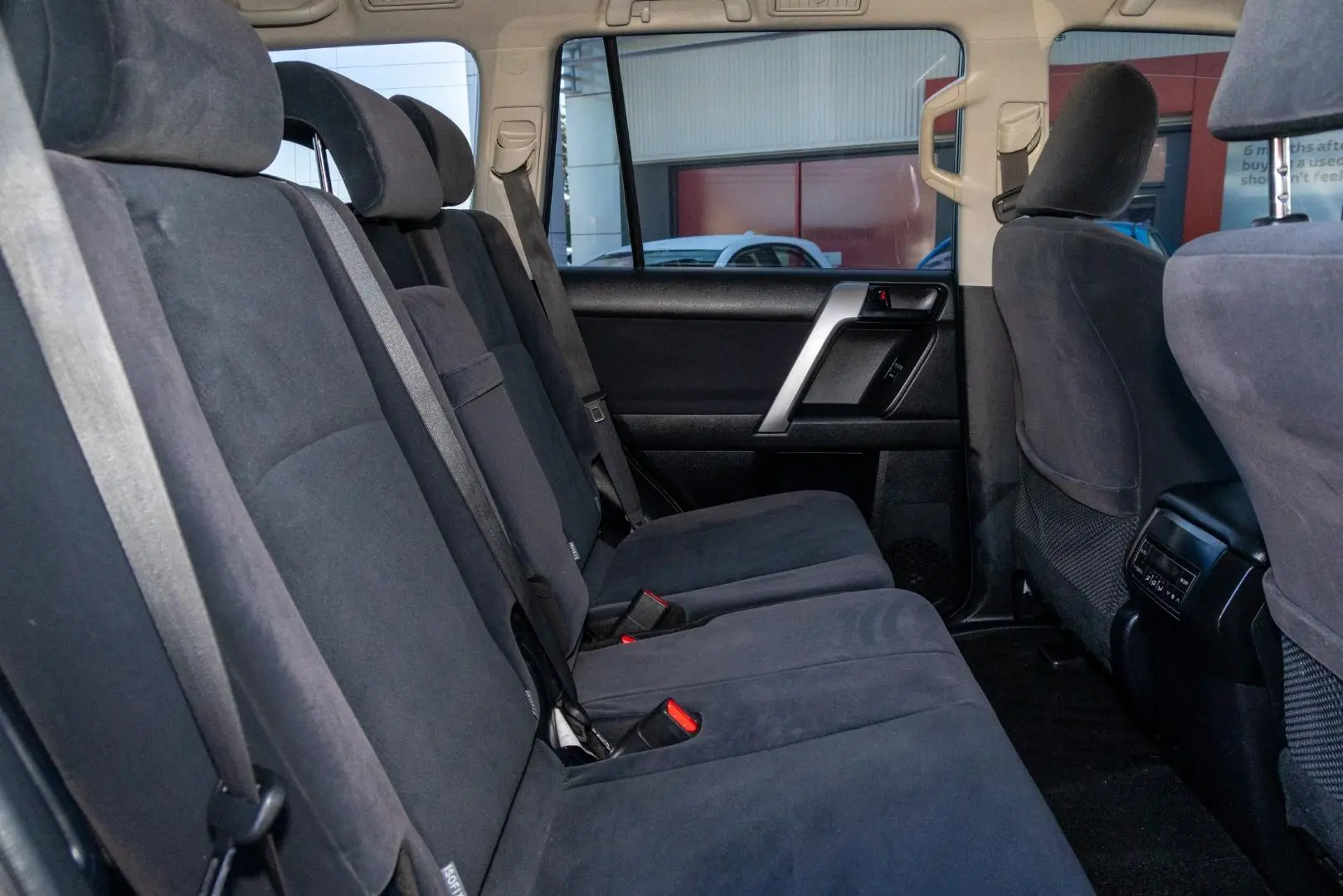 2020 Toyota Landcruiser Prado Gallery Image 9