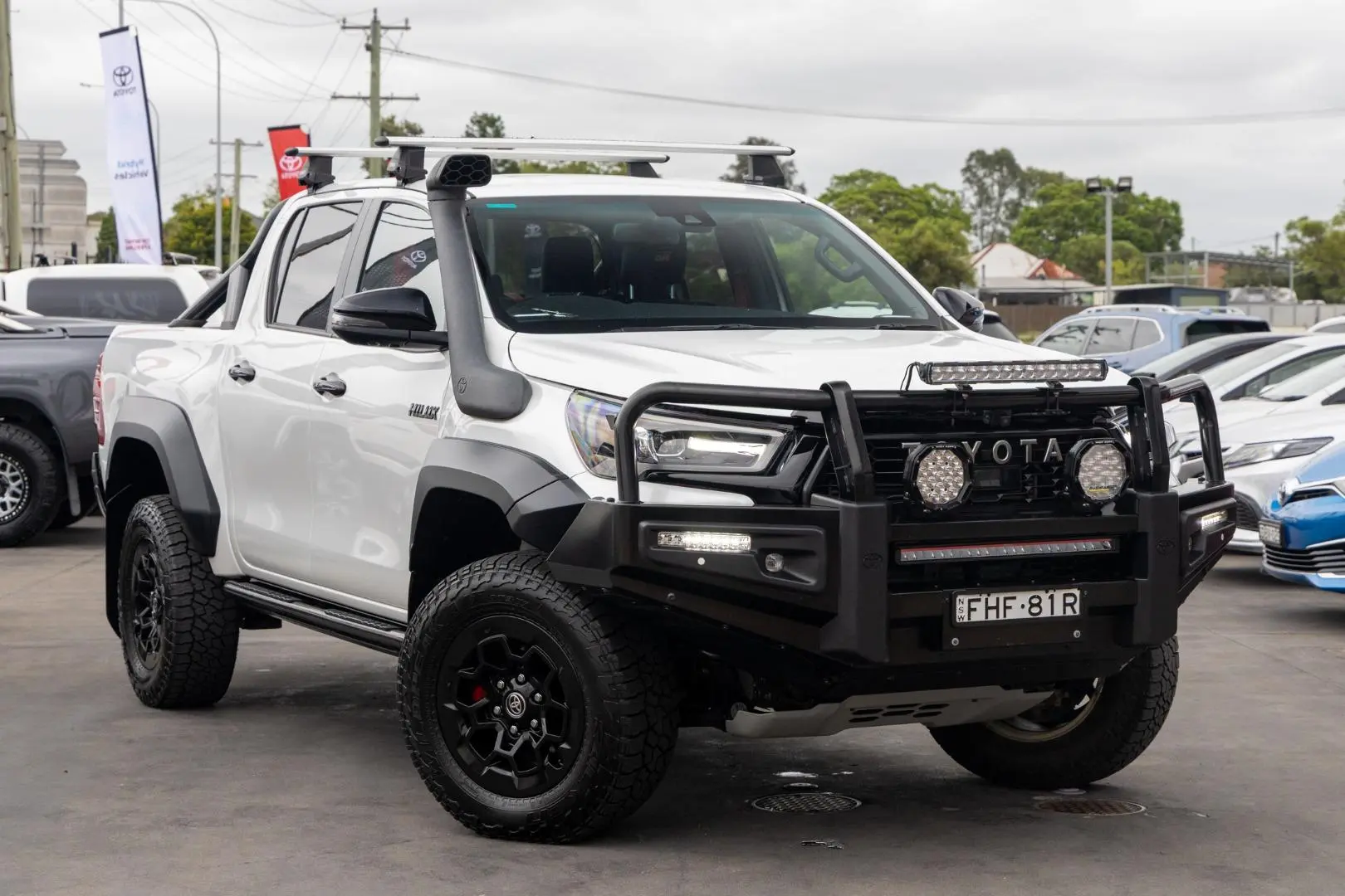 2024 Toyota Hilux Gallery Image 1