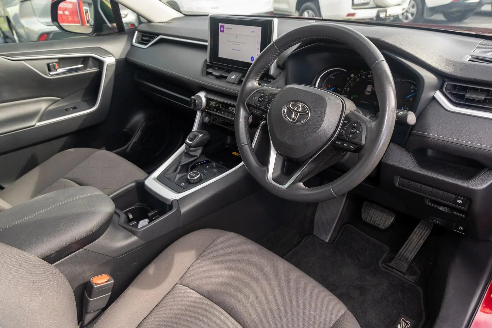 2023 Toyota RAV4 Gallery Image 7