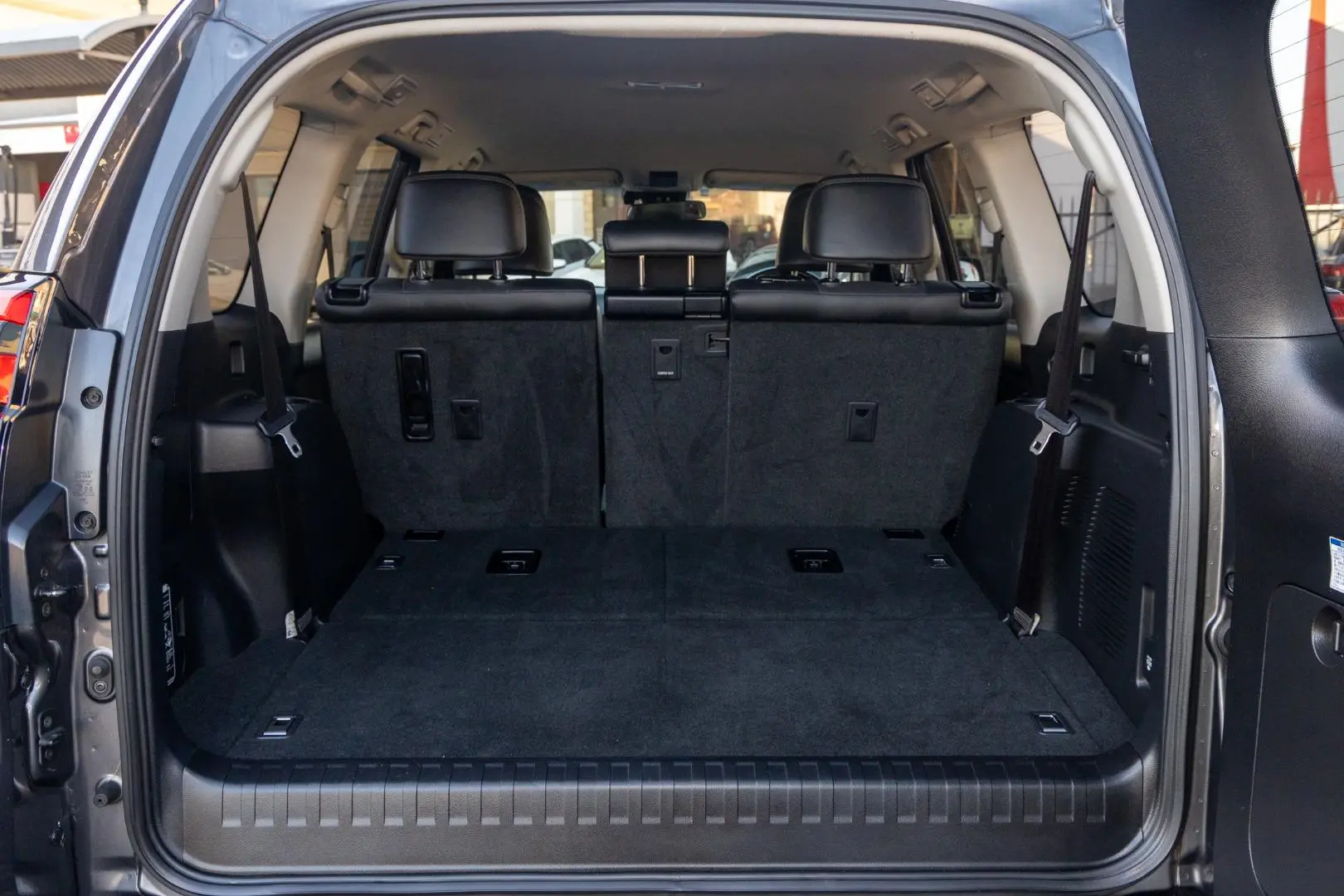 2020 Toyota Landcruiser Prado Gallery Image 19